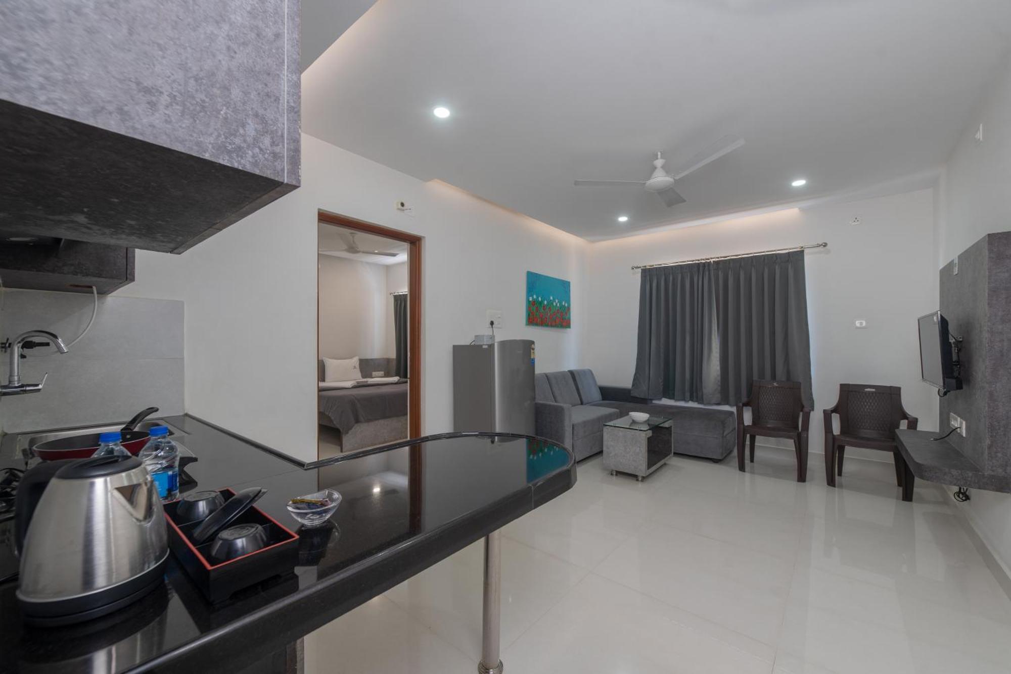 Manipal Atalia Service Apartments Ngoại thất bức ảnh
